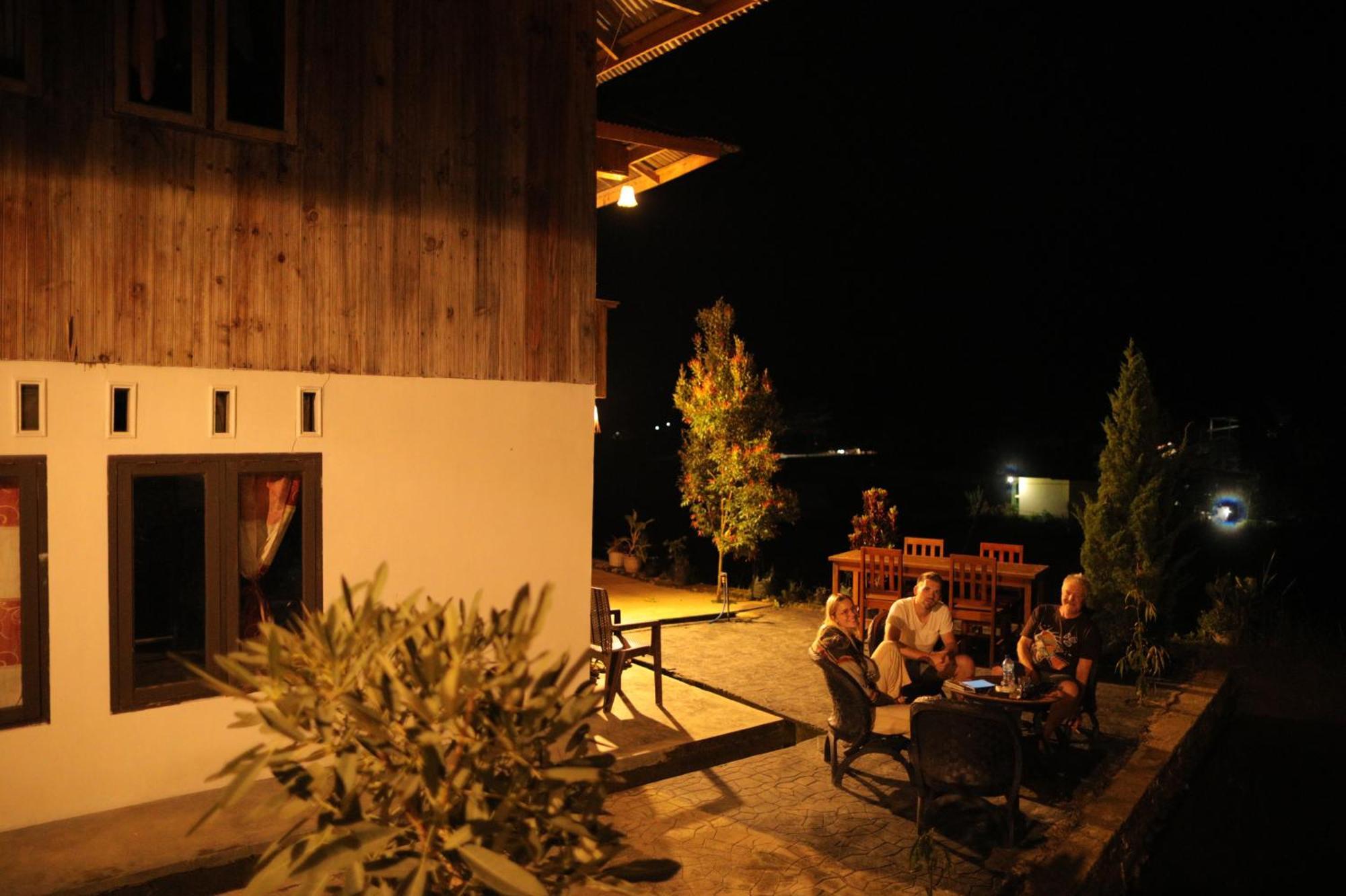 Mama Tia Family Homestay Rantepao Bagian luar foto